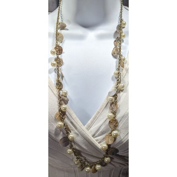 Bohemian Glam Faux Pearl Shell Disc Charm Necklace - Picture 2 of 7